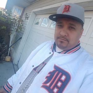 Meet your Posher, Manuel